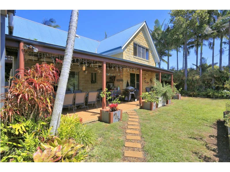 165 Barolin Esplanade, Coral Cove QLD 4670