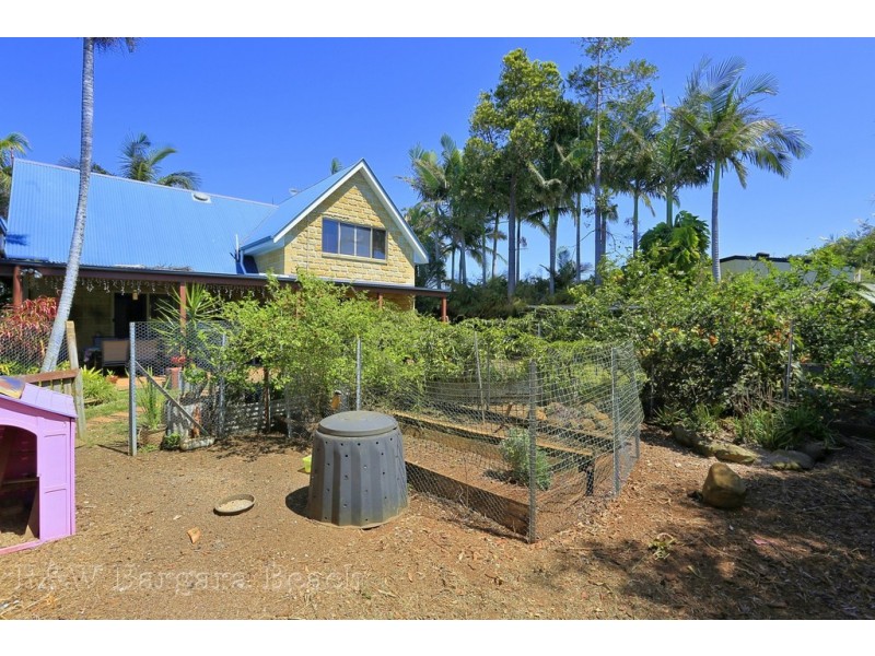 165 Barolin Esplanade, Coral Cove QLD 4670