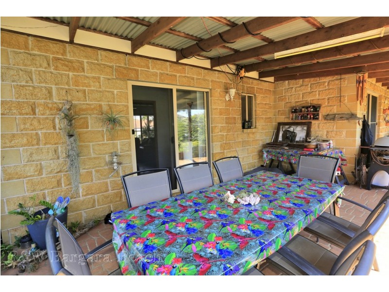 165 Barolin Esplanade, Coral Cove QLD 4670