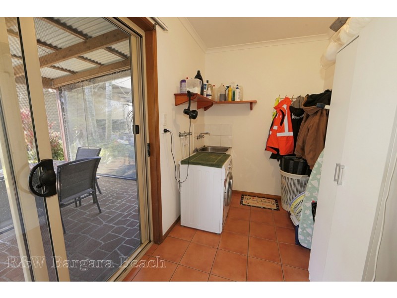 165 Barolin Esplanade, Coral Cove QLD 4670