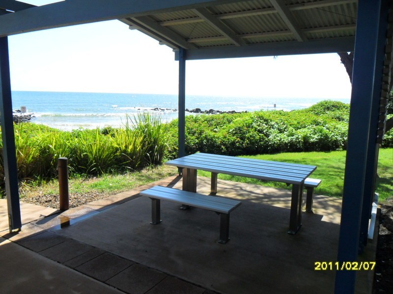 2/41 Esplanade, Bargara QLD 4670