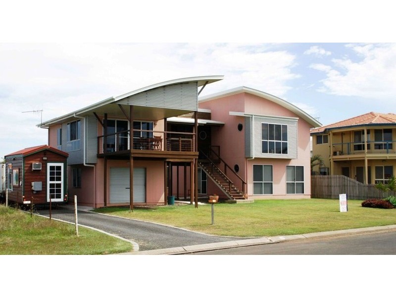 Coral Cove QLD 4670
