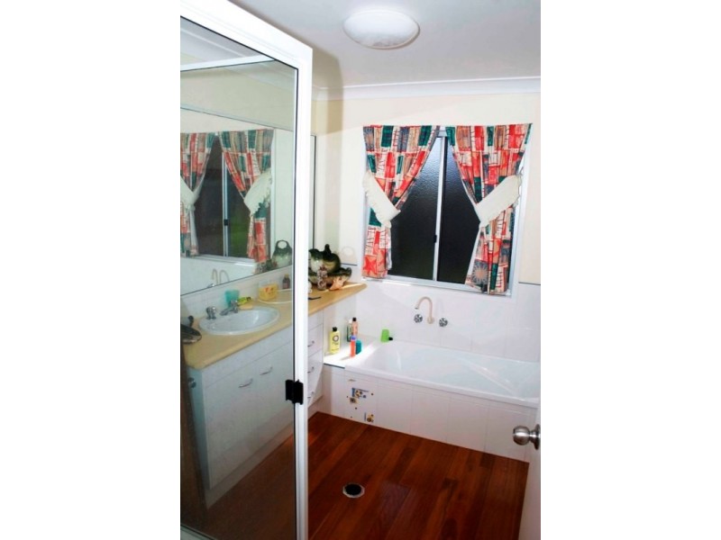 Coral Cove QLD 4670
