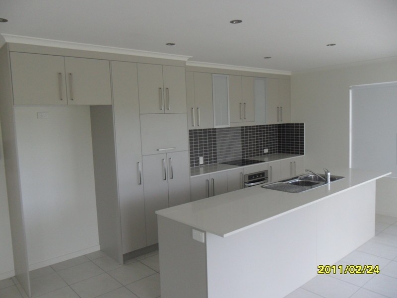 Unit 8 Beach Break, 6 McDougall Street, Bargara QLD 4670