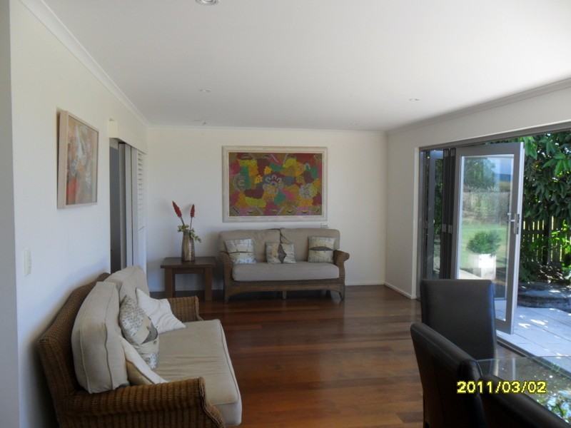 11 Palm Street, Innes Park QLD 4670