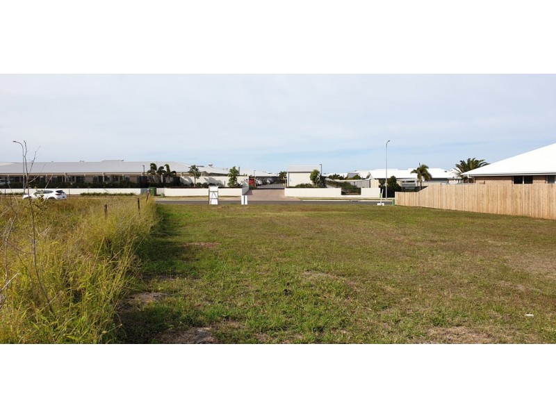 60 Wearing Road, Bargara QLD 4670