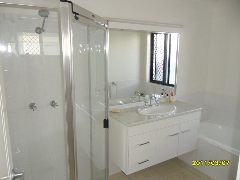 House 3, 41 Grimwood Street, Bargara QLD 4670