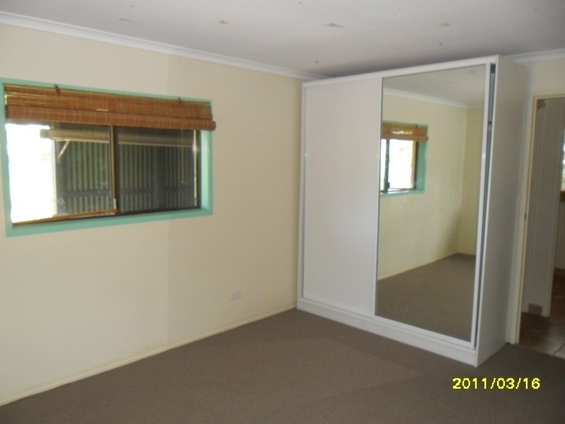 8 Bisdee Street, Coral Cove QLD 4670