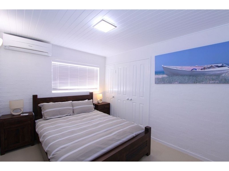 Unit 4, The Waves, 8 Miller Street, Bargara QLD 4670