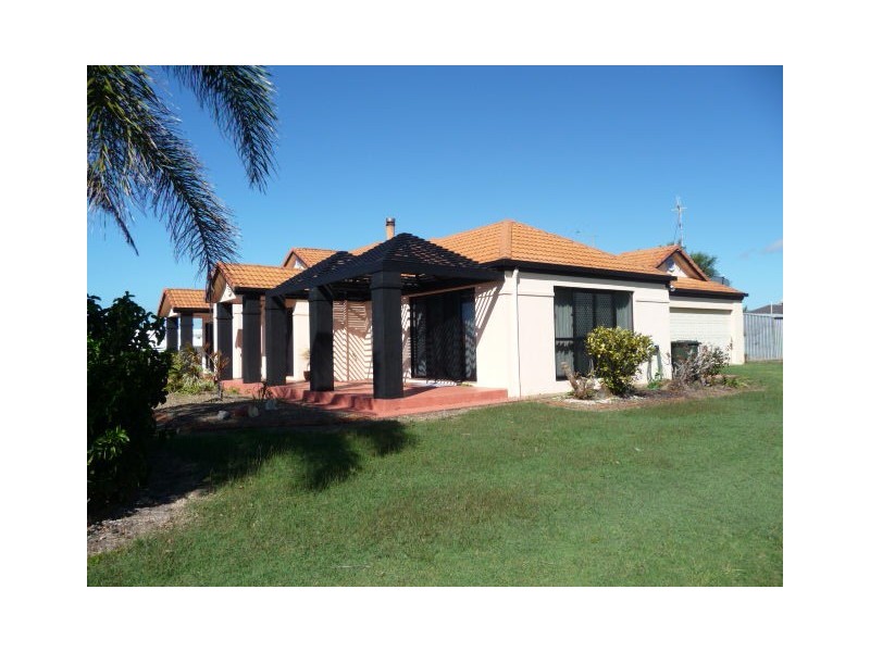 10 Tarni Street, Coral Cove QLD 4670