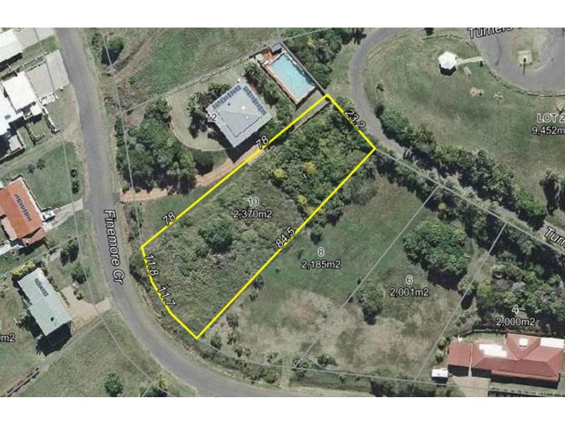10 Finemore Crescent, Qunaba QLD 4670