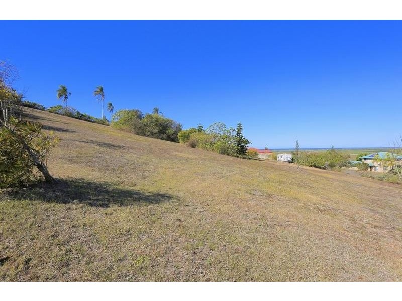 10 Finemore Crescent, Qunaba QLD 4670