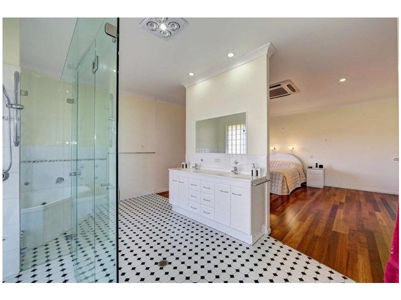 36 Workmans Road, Sharon QLD 4670