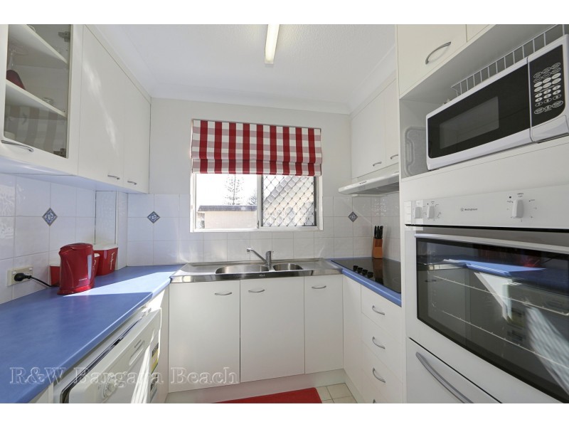 4/6 Miller Street, Bargara QLD 4670