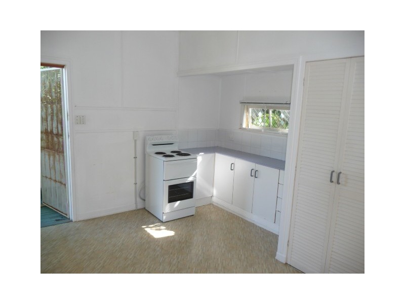27 Holland Street, Bargara QLD 4670
