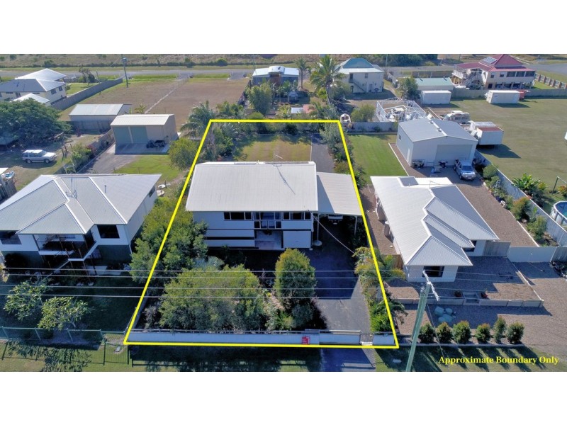 29 Doctor Street, Burnett Heads QLD 4670