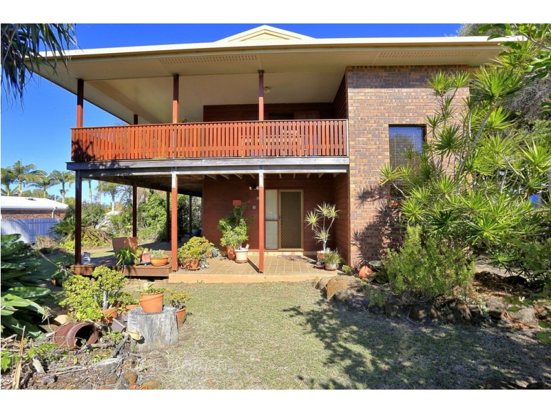 11 Corolla Street, Elliott Heads QLD 4670
