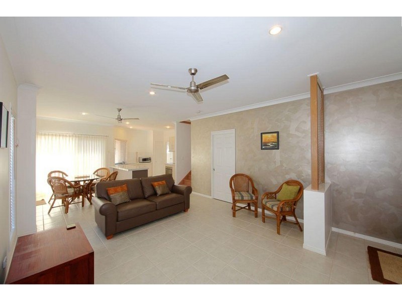 1/54 Johnson Street, Bargara QLD 4670