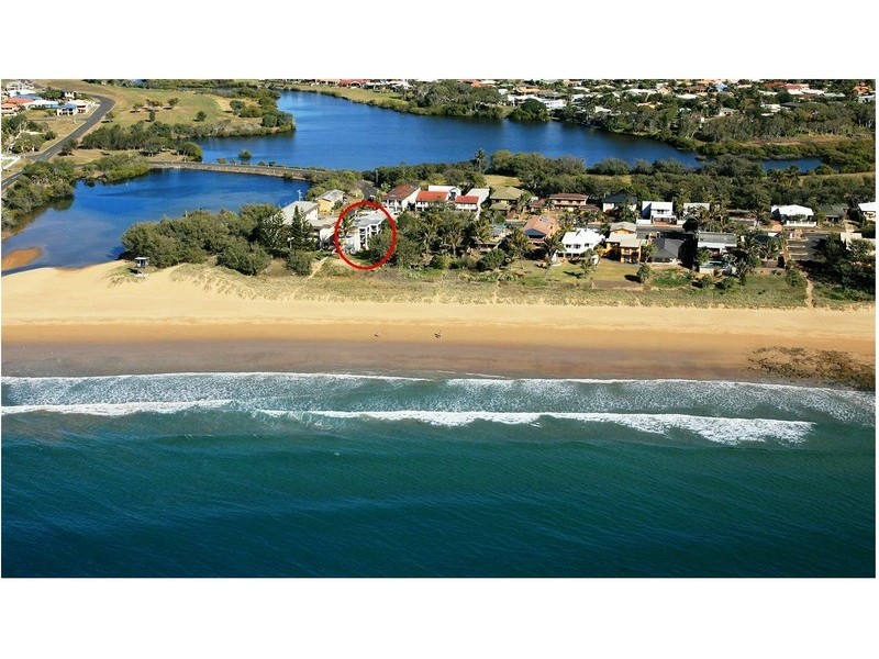 Unit 6,  The Waves, 8 Miller Street, Bargara QLD 4670