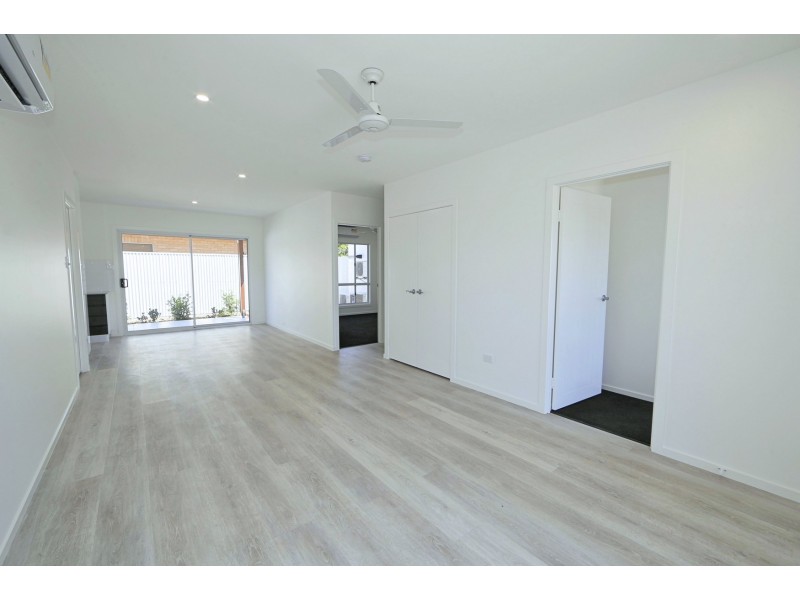 Units 2-4 @ 11 Holland Street, Bargara QLD 4670