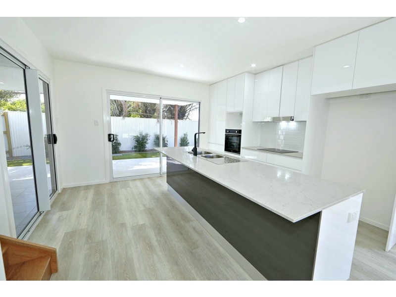 Units 2-4 @ 11 Holland Street, Bargara QLD 4670