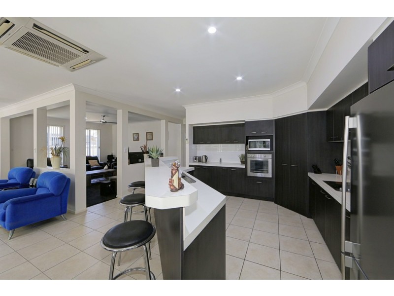 6 Breeze Drive, Bargara QLD 4670