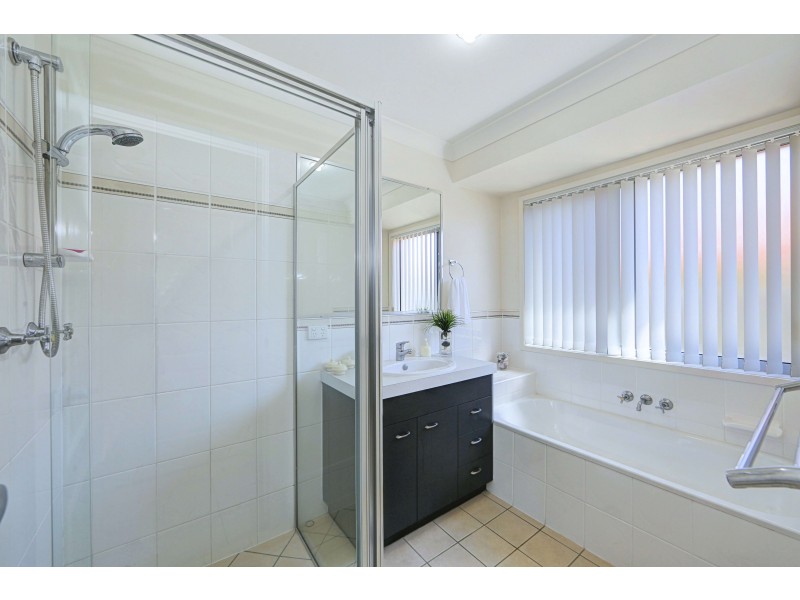 6 Breeze Drive, Bargara QLD 4670