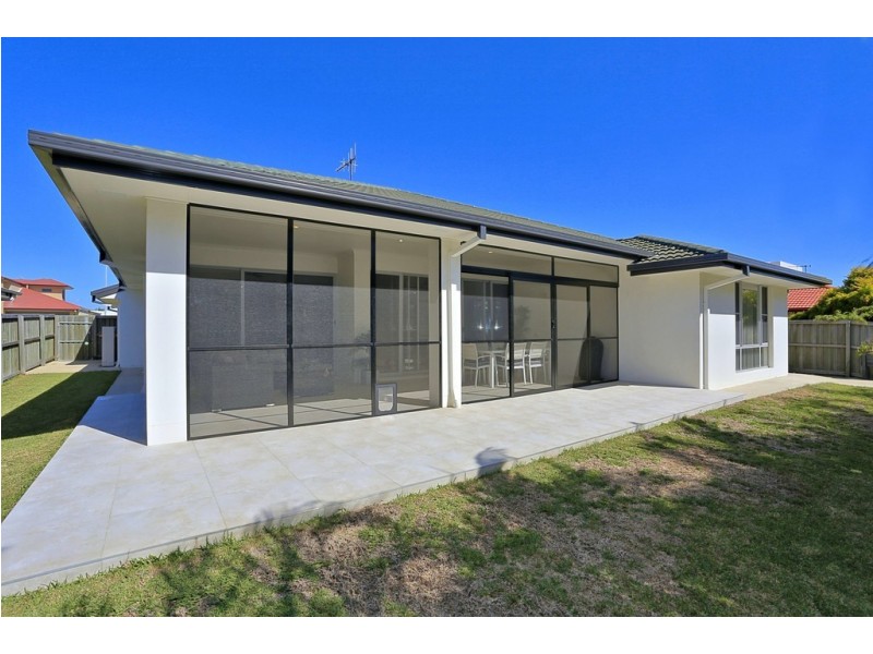 6 Breeze Drive, Bargara QLD 4670