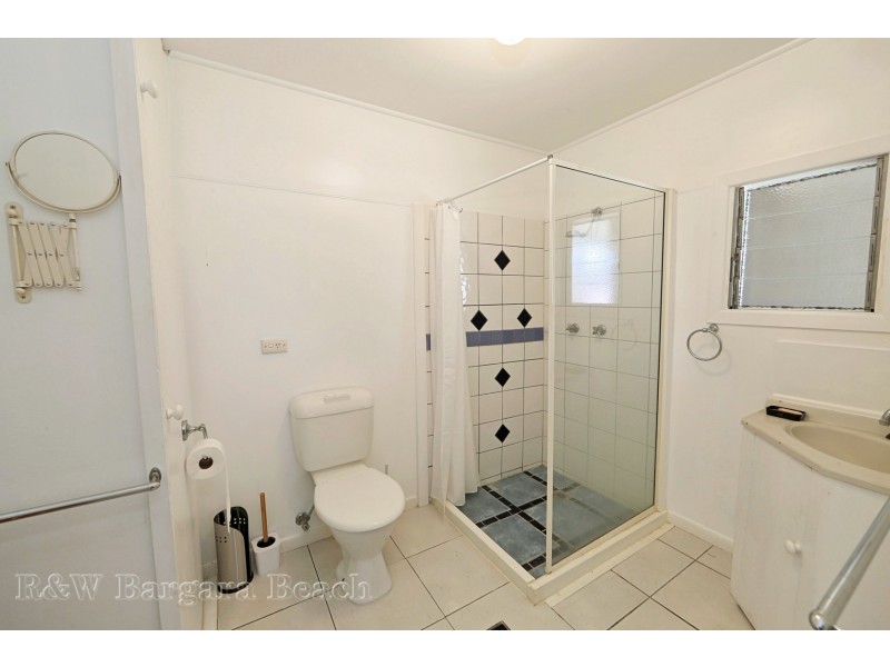 5 Rule Street, Elliott Heads QLD 4670