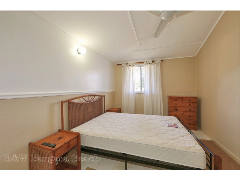 5 Rule Street, Elliott Heads QLD 4670