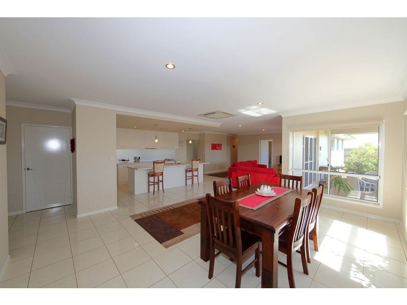 24 Hillcrest Court, Bargara QLD 4670