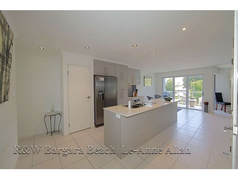 Unit 5, Beachbreak, 6 McDougall Street, Bargara QLD 4670