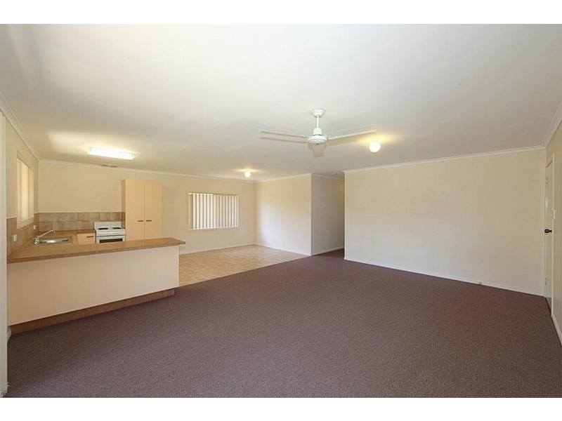 8 Leddy Crescent, Bargara QLD 4670