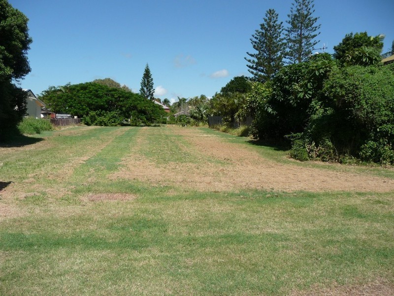 13 Holland Street, Bargara QLD 4670