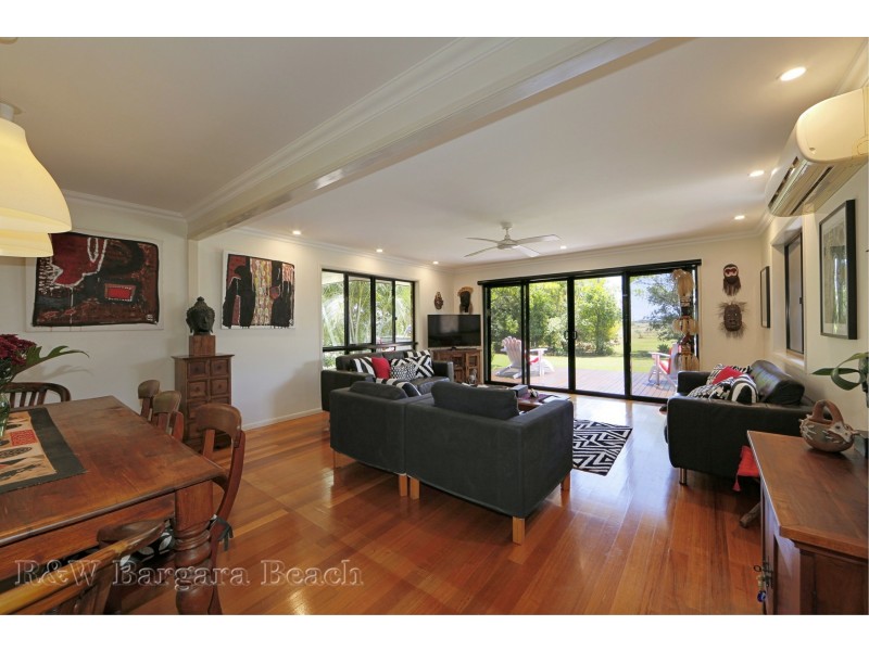 324 Mittelheusers Road, Burnett Heads QLD 4670