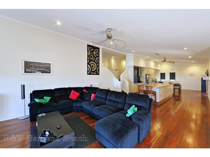 91 Sea Esplanade, Burnett Heads QLD 4670