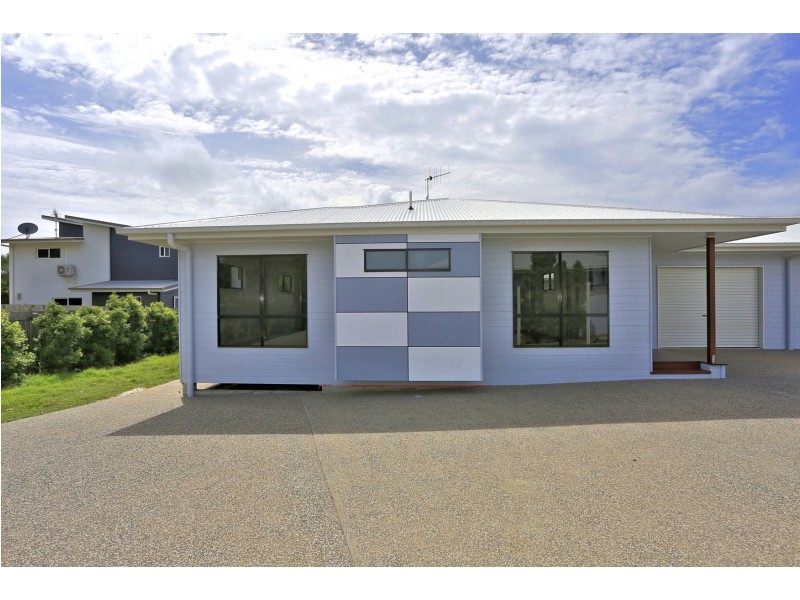 1 and 2 @ 157 Hughes Road, Bargara QLD 4670