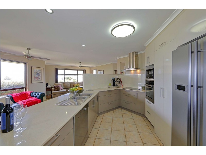13 Sea Esplanade, Elliott Heads QLD 4670