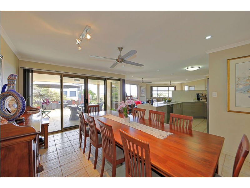13 Sea Esplanade, Elliott Heads QLD 4670
