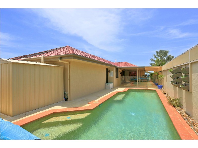 13 Sea Esplanade, Elliott Heads QLD 4670