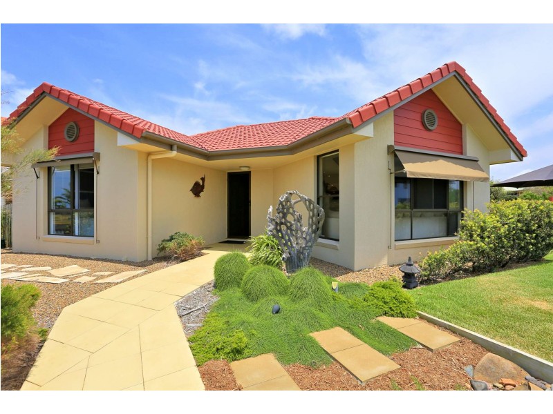 13 Sea Esplanade, Elliott Heads QLD 4670