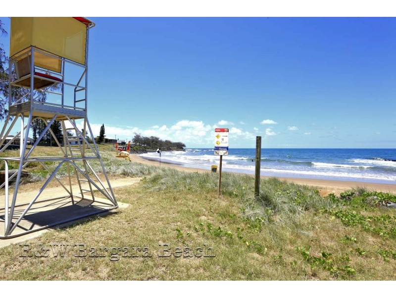 21 Zunker Street, Burnett Heads QLD 4670