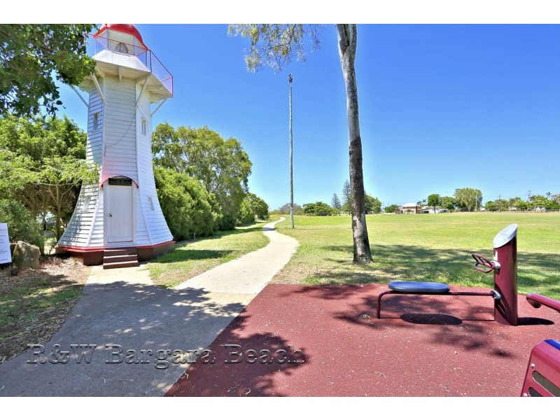 21 Zunker Street, Burnett Heads QLD 4670