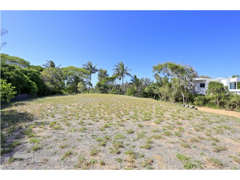 14 Woongarra Scenic Drive, Bargara QLD 4670