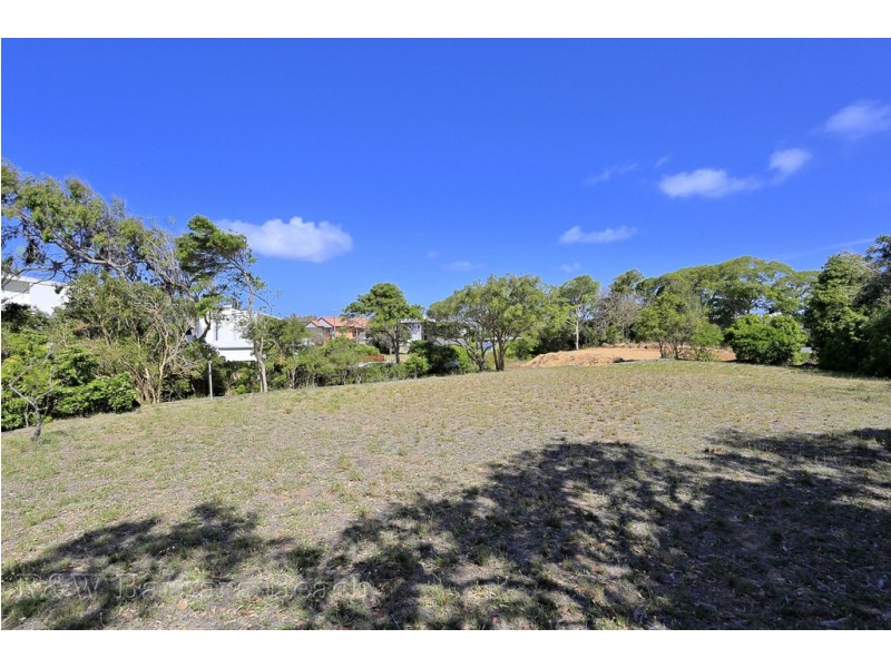 14 Woongarra Scenic Drive, Bargara QLD 4670
