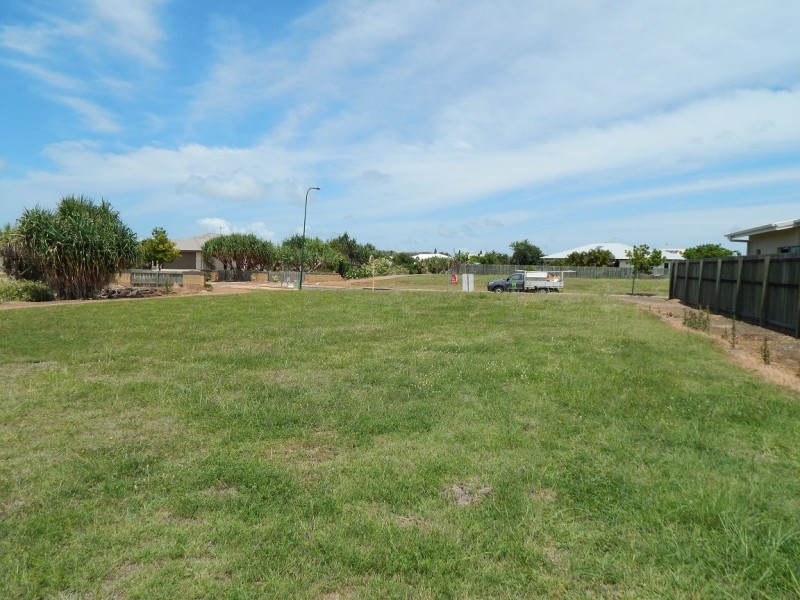 28 Bisdee Street, Coral Cove QLD 4670