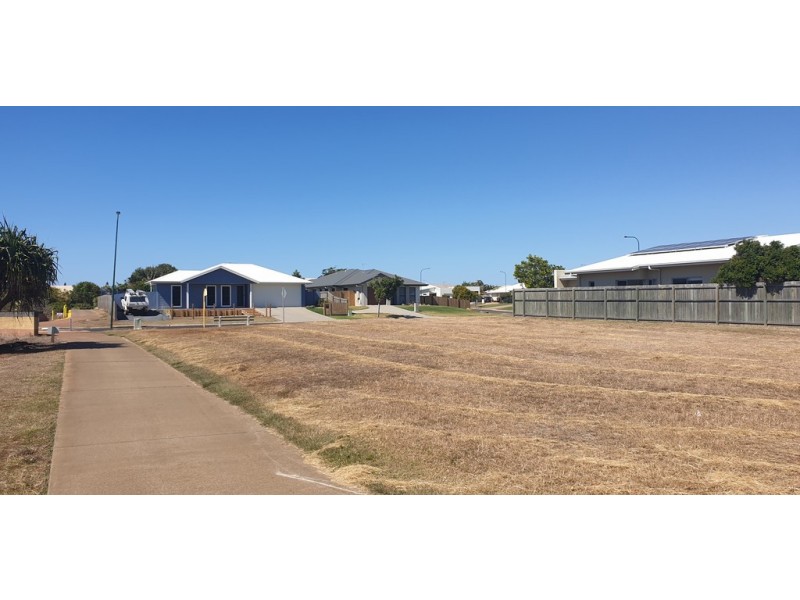 28 Bisdee Street, Coral Cove QLD 4670