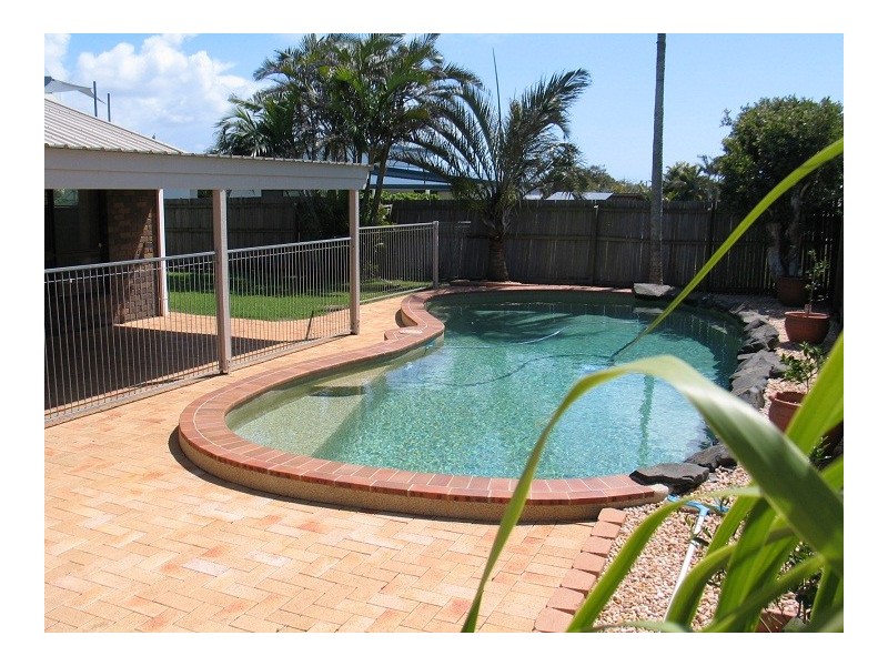 8 Wilfred Street, Bargara QLD 4670