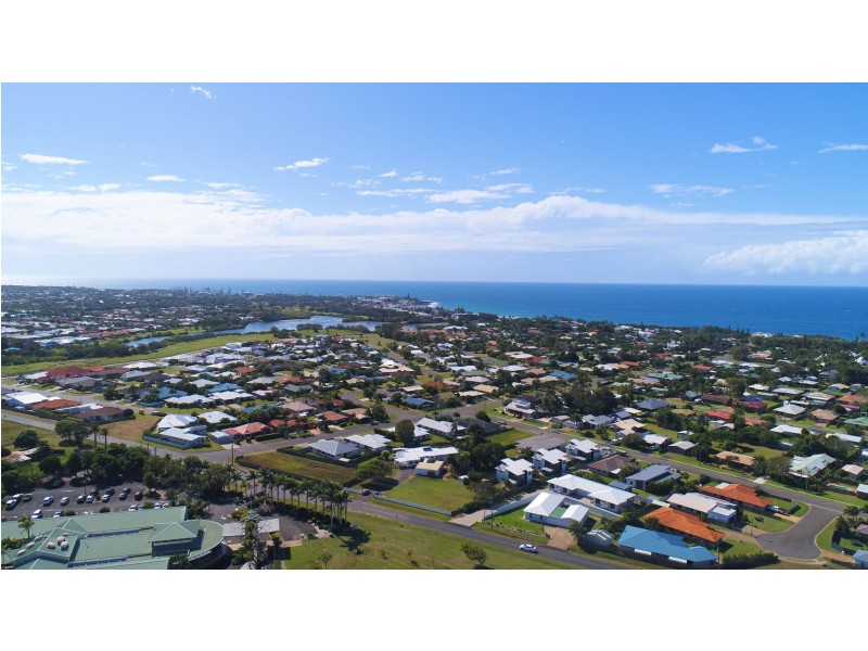 159 Hughes Road, Bargara QLD 4670