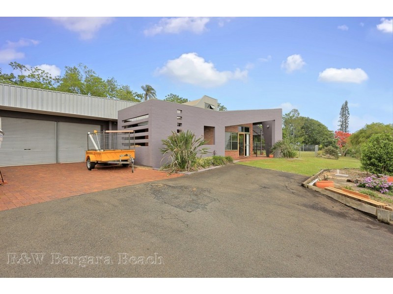 2 Finemore Crescent, Qunaba QLD 4670